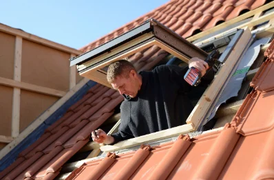 Pose de fenêtres de toit Velux à Saugues